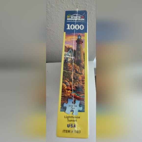 White Mountain 1000 Larger Piece Puzzle Lighthouse Sunset New Sealed USA Made - Picture 6 of 6